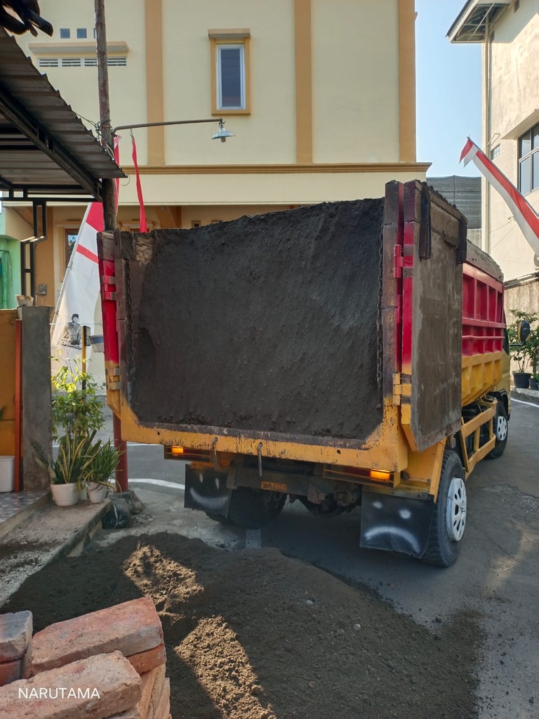 PASIR MERAPI 1 RIT = 8m3 KLATEN
